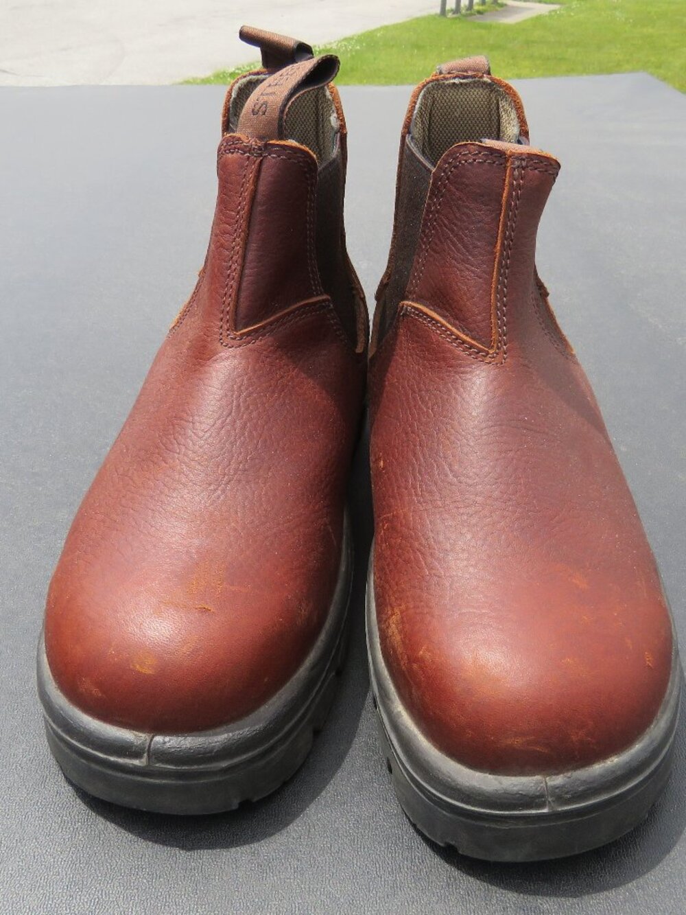 Hobart Safety Toe and EH men's sz8